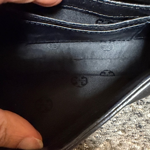 Tory Burch Black Mini Quilted Crossbody Bag - Picture 5 of 8